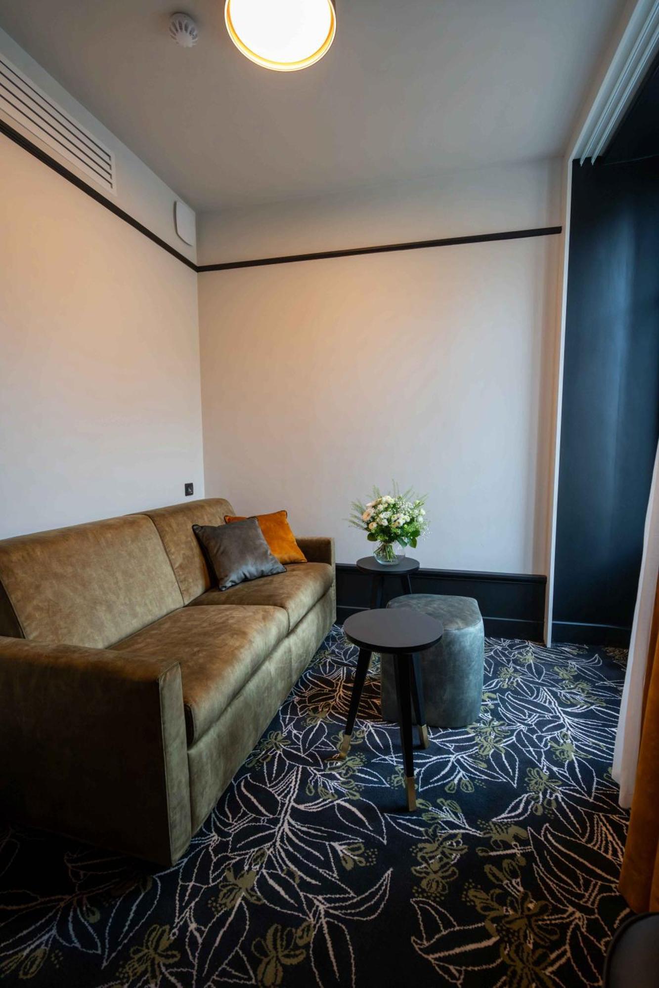 Hotel Et Restaurant Le Regina Le Puy-en-Velay Eksteriør billede